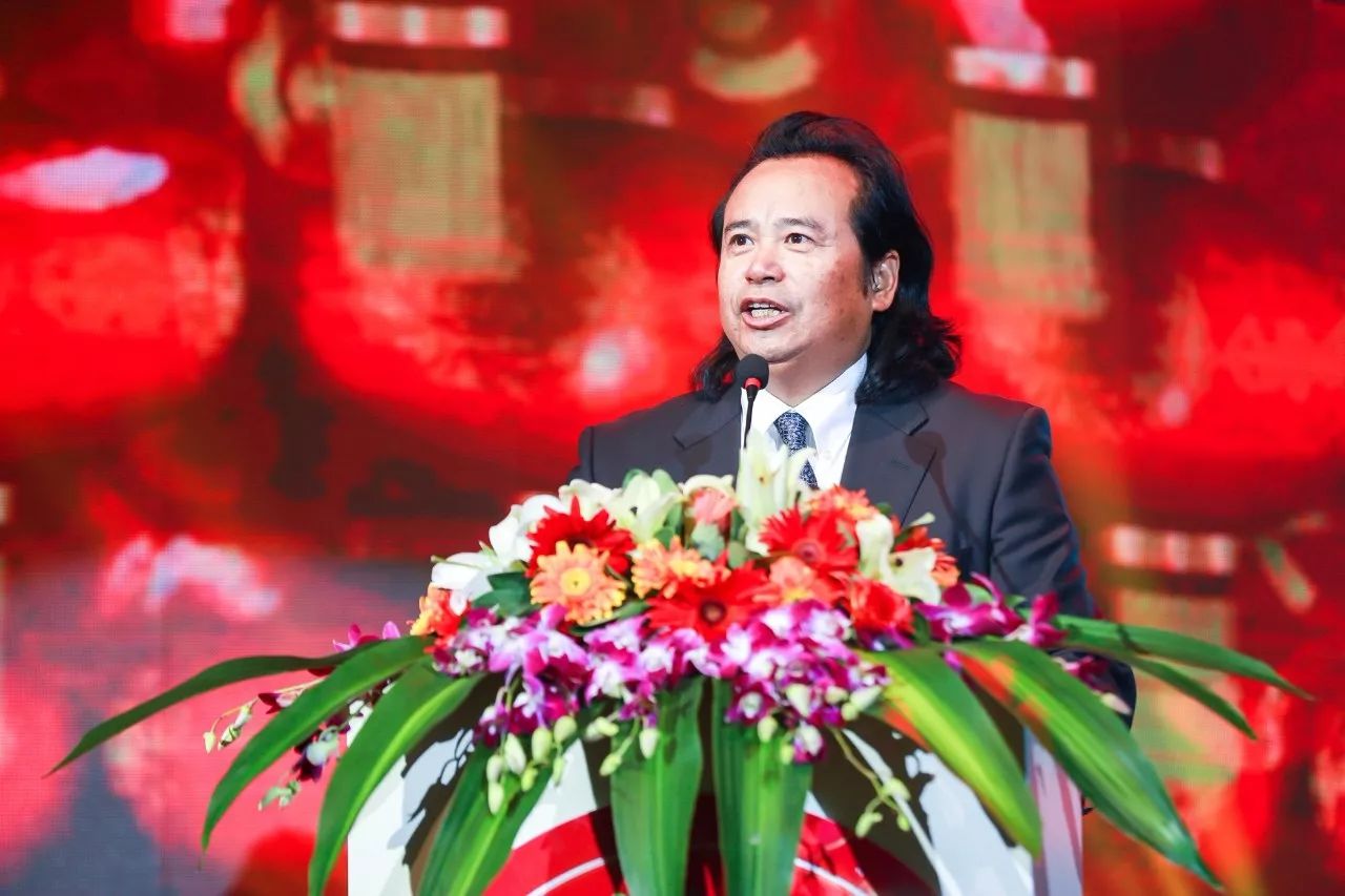 鱼佳丽30周年庆暨惩处大会