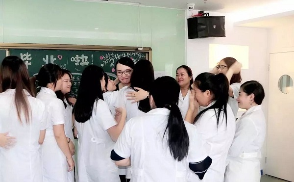 鱼佳丽